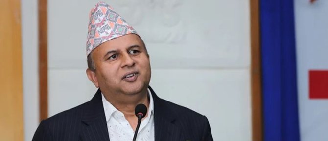 प्रचण्डले देशलाई श्रीलंका र बंगलादेशको बाटोमा डोहोर्याउने गरी अभिव्यक्ति दिइरहेको एमालेका महासचिव शंकर पोखरेलले आरोप लगाए