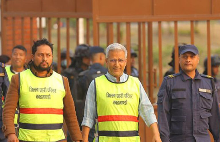 राप्रपाका दुई नेता धवल शमशेर राणा र रविन्द्र मिश्रलाई थप १५ दिन थुनामा राखेर अनुसन्धान गर्न