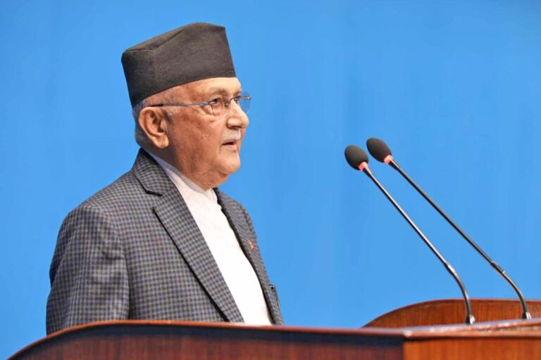 प्रधानमन्त्री केपी शर्मा ओलीले सहमतिका आधारमा संविधान संशोधनको प्रक्रिया अघि बढाउन सरकार प्रतिबद्ध रहेको