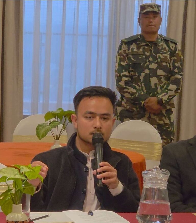 शासकीय स्वरूप र निर्वाचन प्रणाली परिवर्तन नगरी नेपाल अघि बढ्न सक्दैन : रवि किरण हमाल