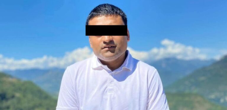 महोत्तरी प्रहरीकै मिलेमतोमा ठगीका अभियुक्त फरार भएको आशंका, प्रहरीको सुरक्षा व्यवस्थामाथि प्रश्न